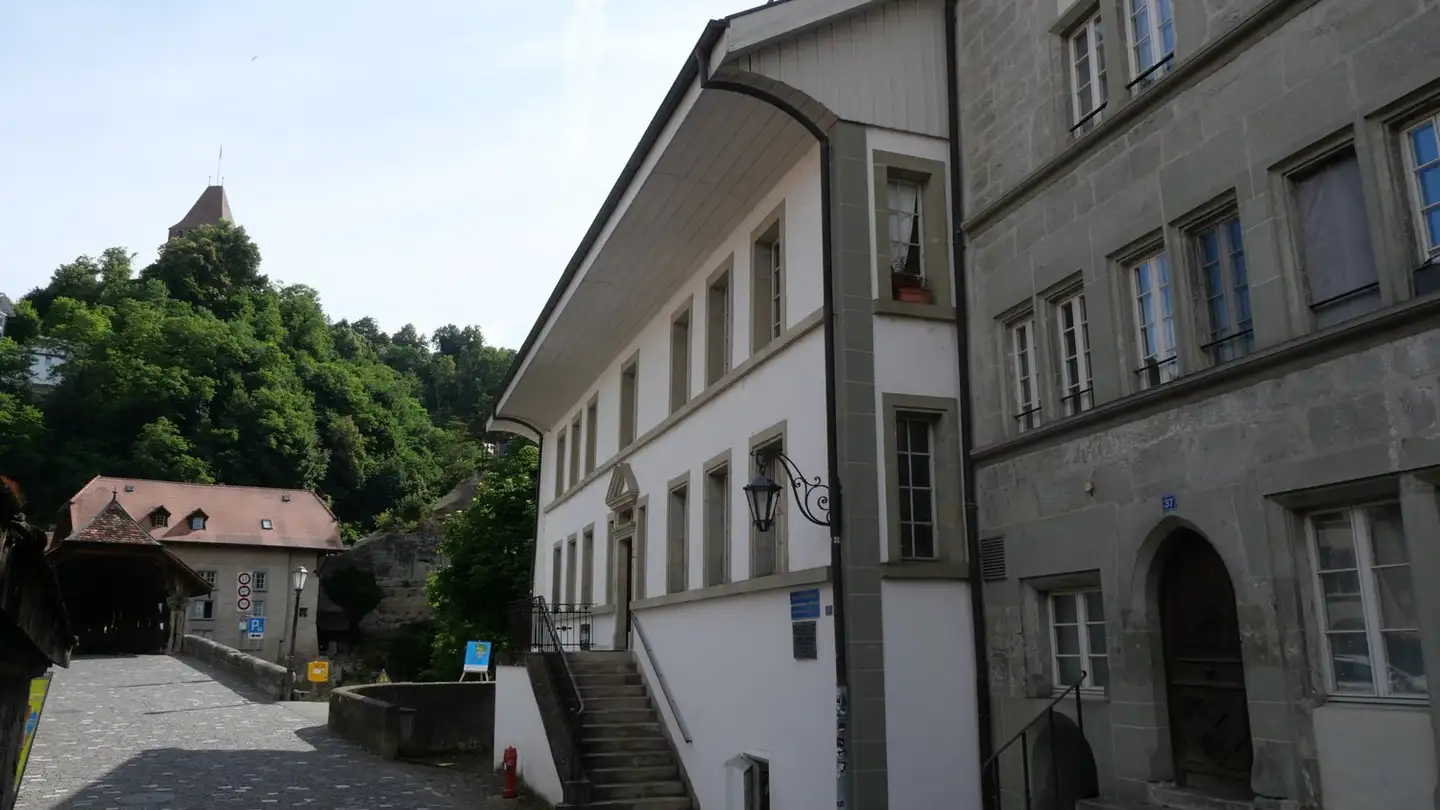 Wohnung mieten - Place Du Petit-Saint-Jean / Klein-Sankt-Johann-Platz 39, 1700 Fribourg - Foto 2