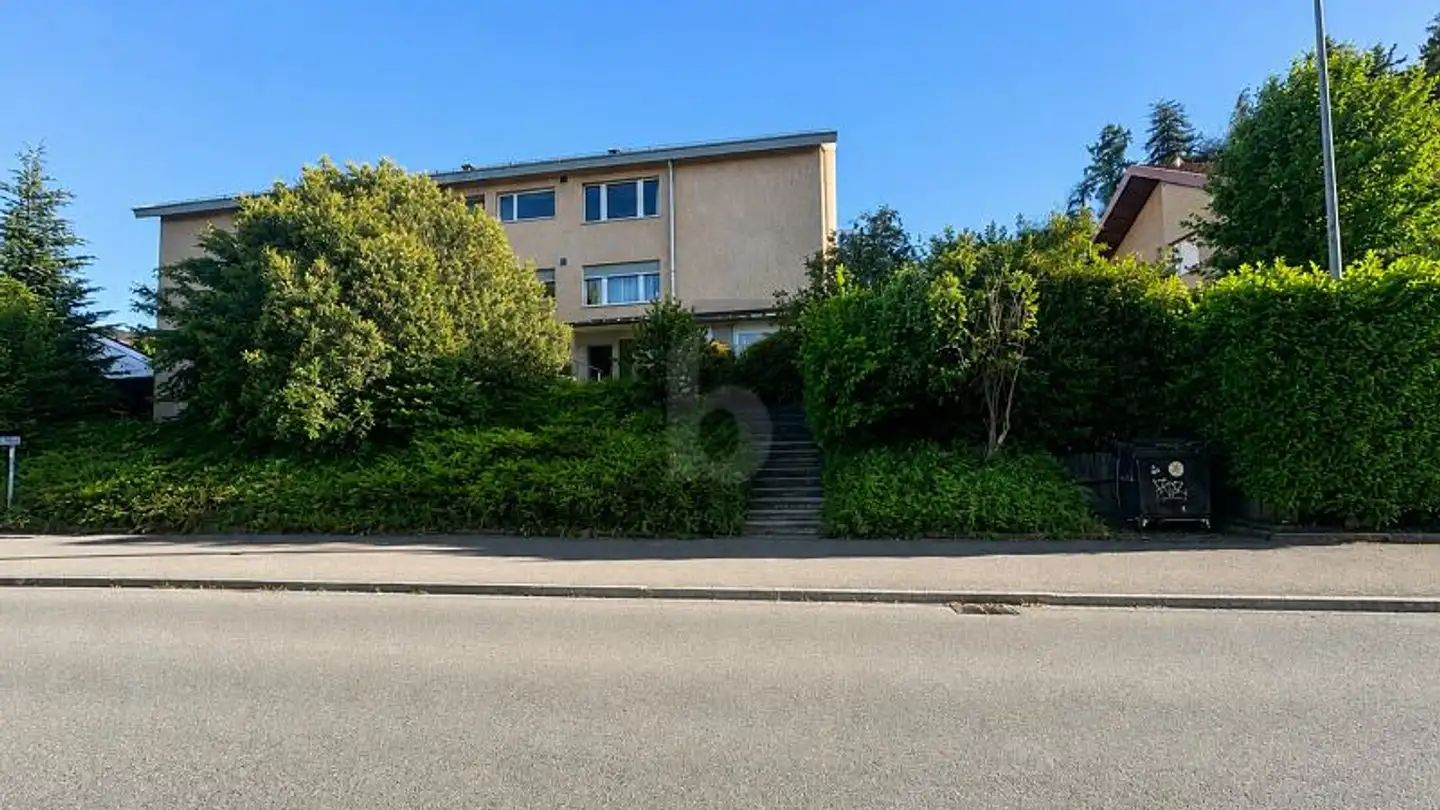 Office space for sale - 8118 Pfaffhausen