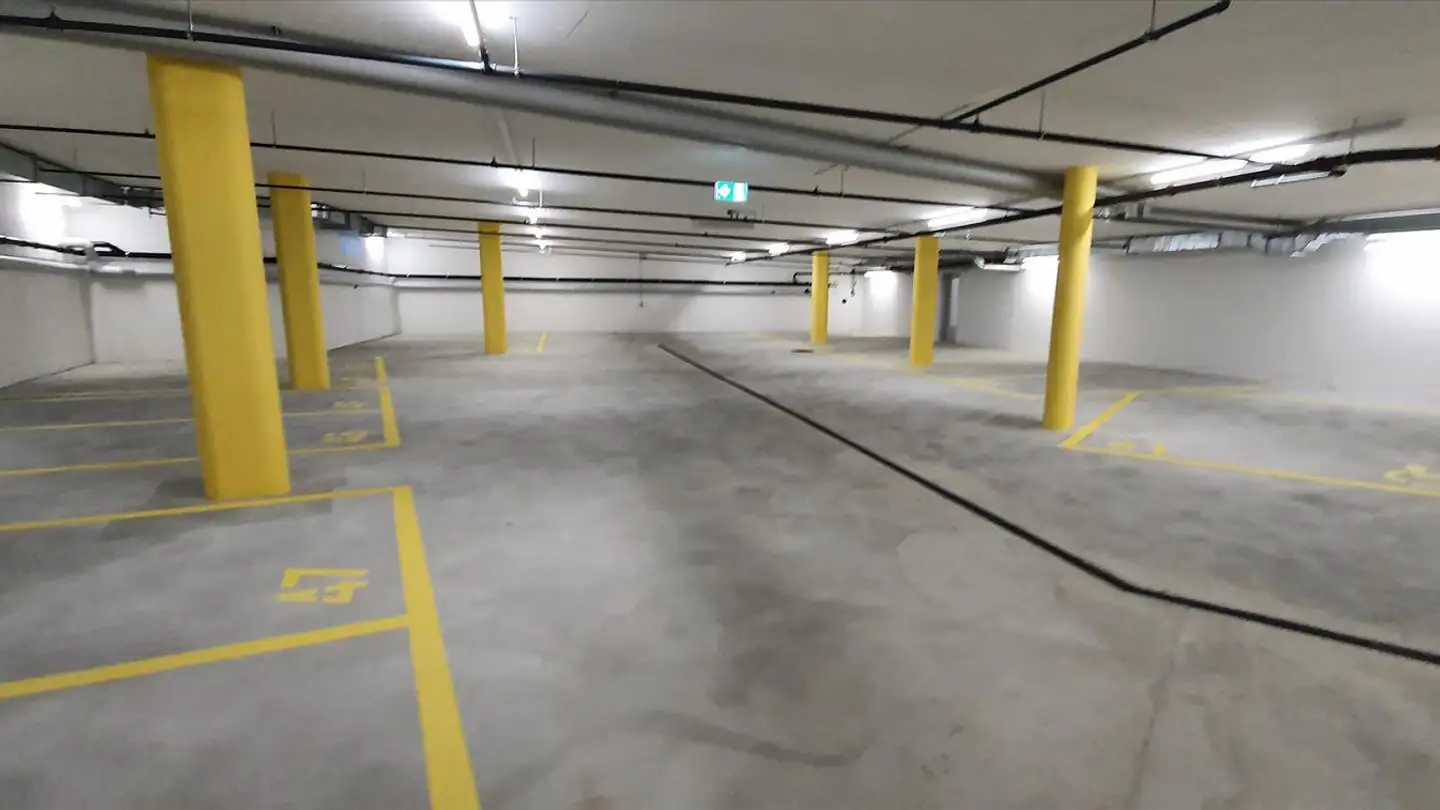 Place de parking souterraine à louer - Spelterinistrasse, 9602 Bazenheid - Photo 2