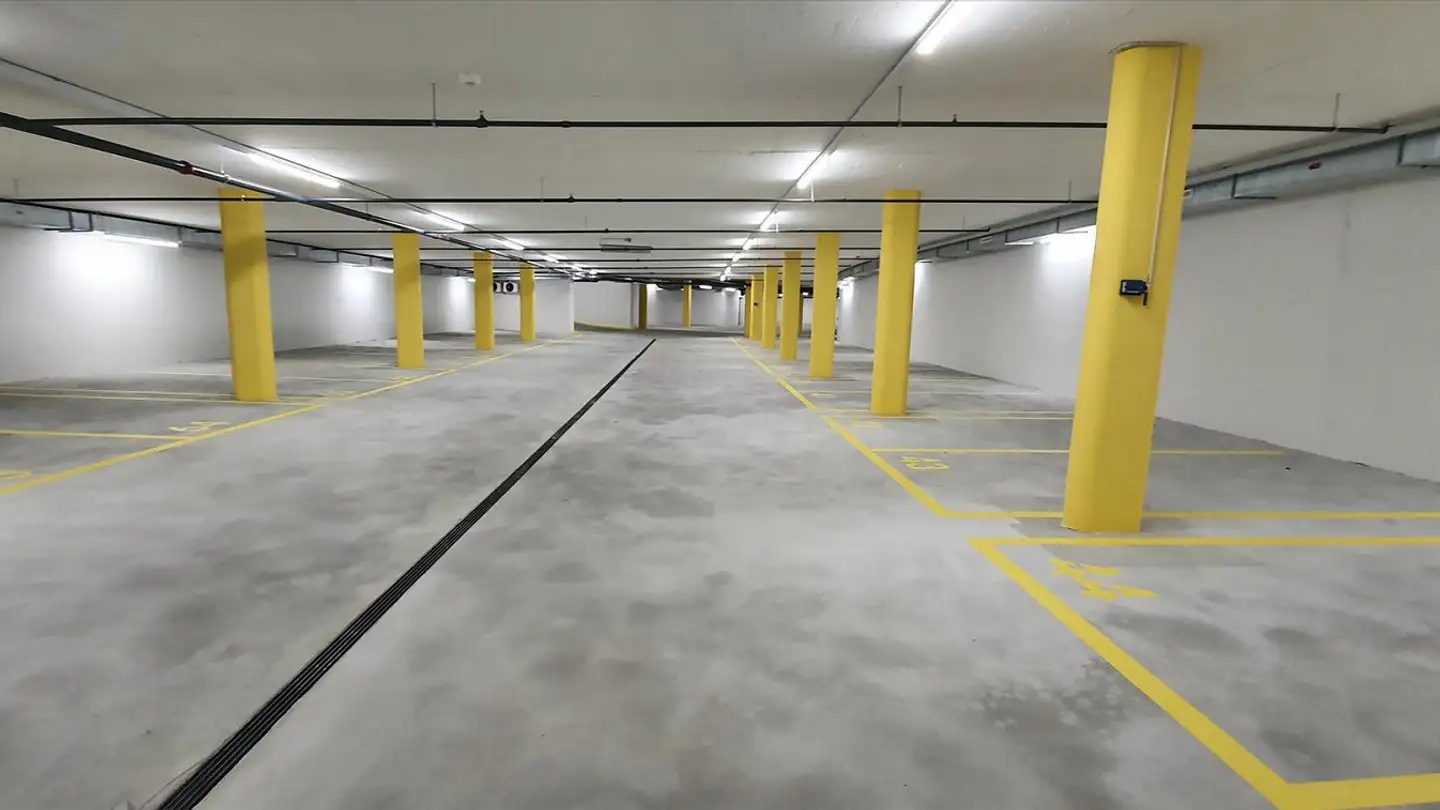 Place de parking souterraine à louer - Spelterinistrasse, 9602 Bazenheid - Photo 3