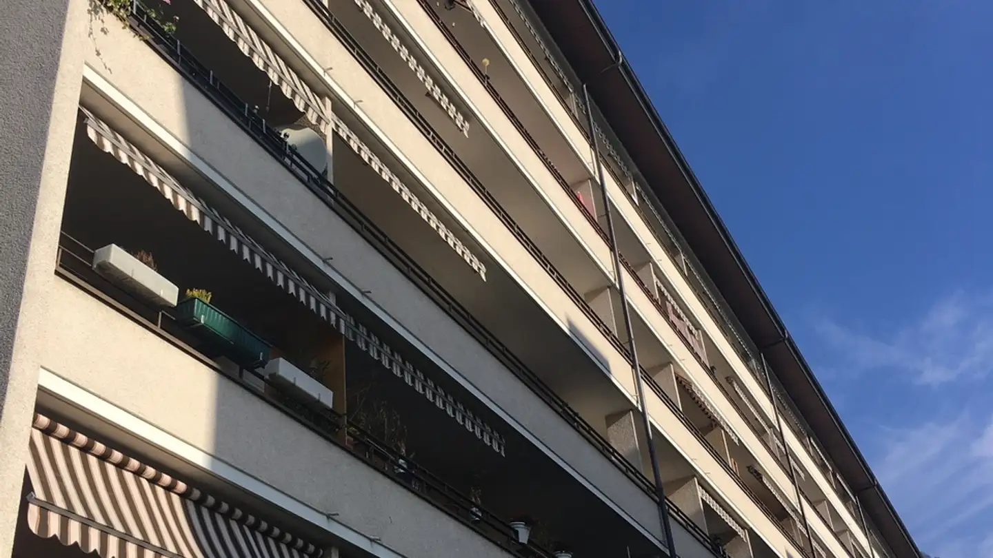 Tiefgaragenstellplatz mieten - Avenue des Brayères, 1815 Clarens