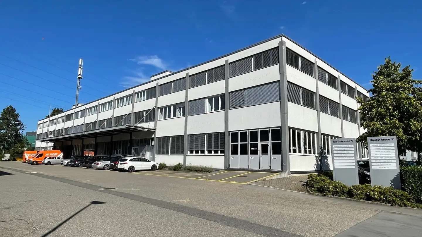 Gewerbe mieten - Riedstrasse 9, 6330 Cham