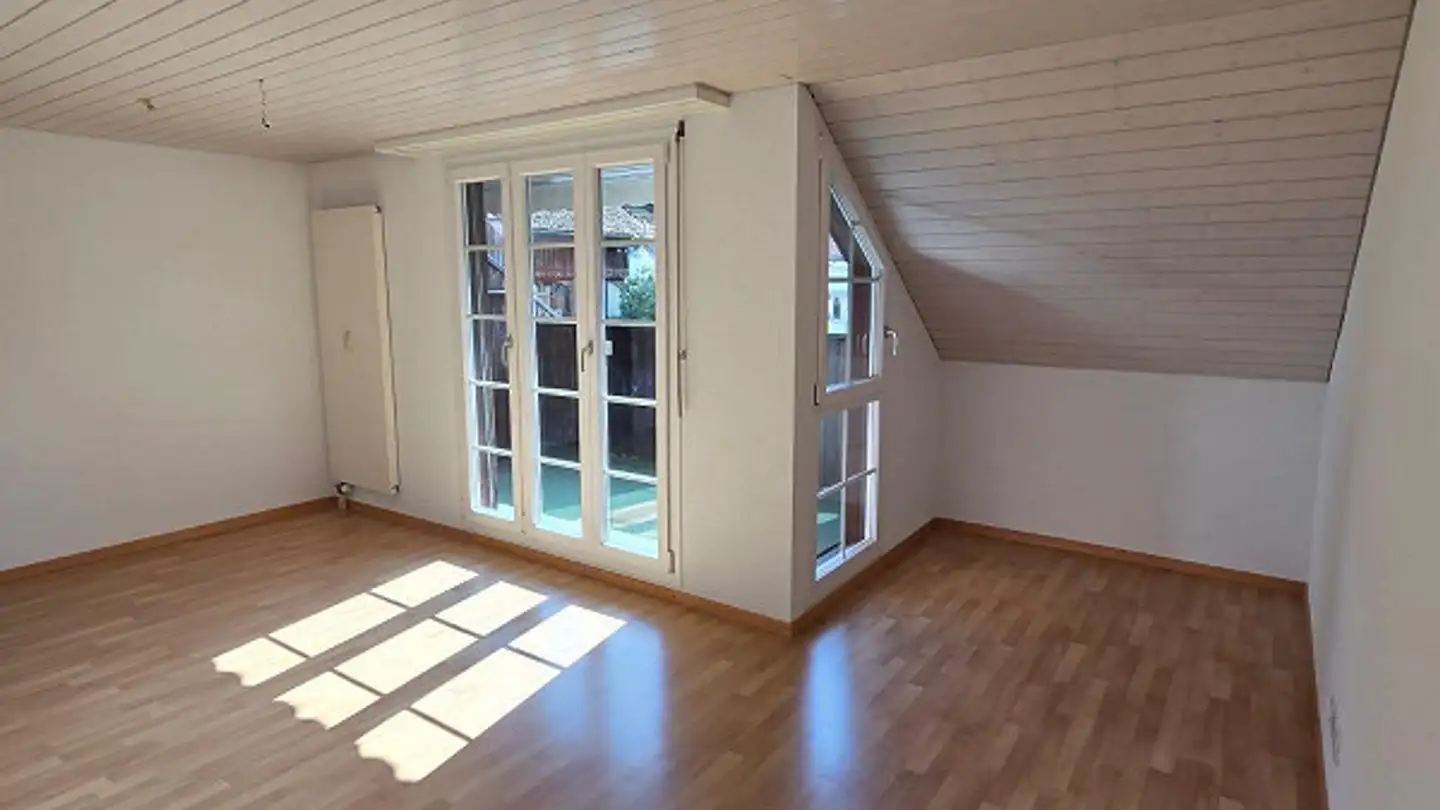 Attique à louer - Hardstrasse 12, 4455 Zunzgen