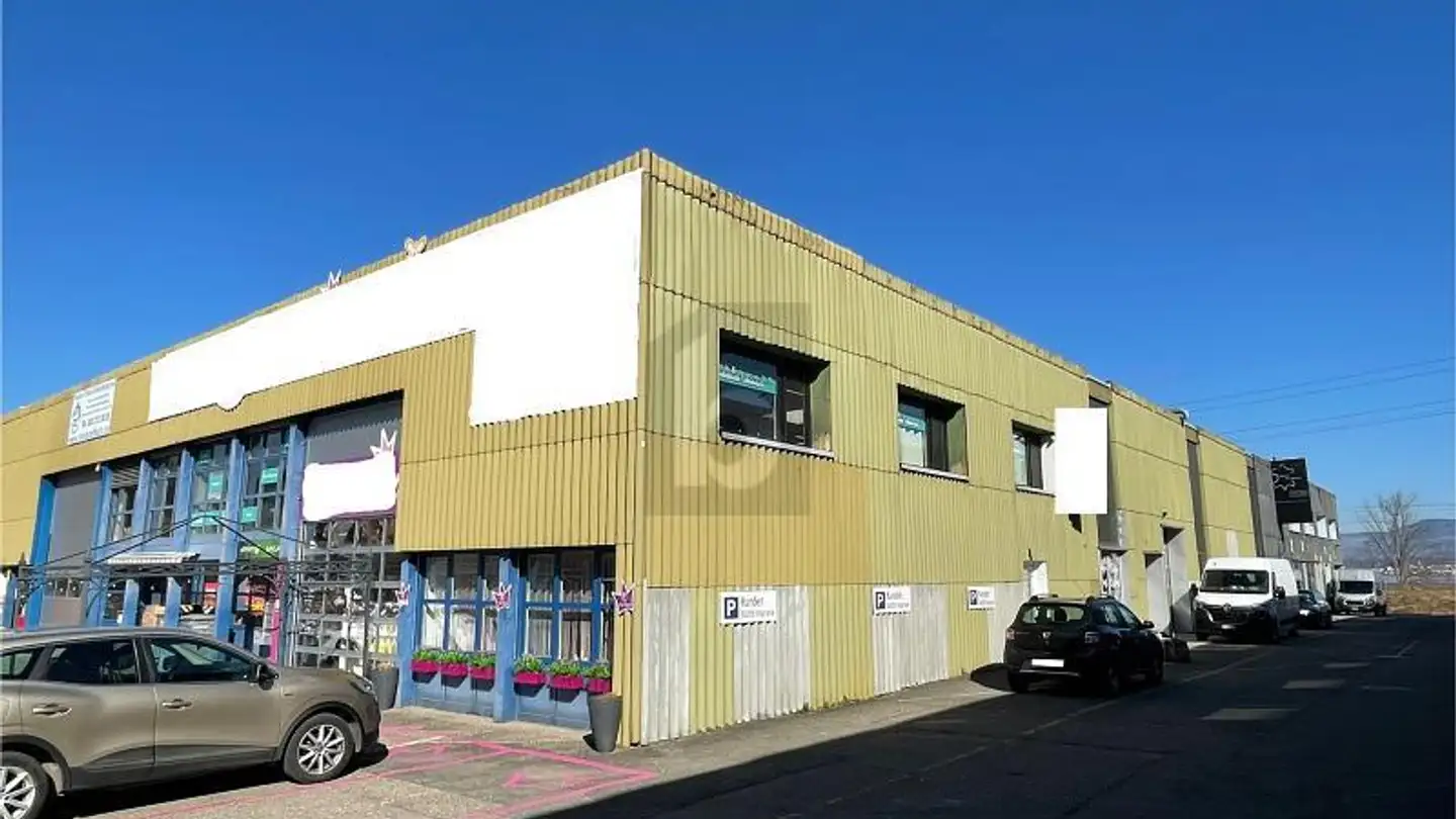 Office space for rent - 8852 Altendorf