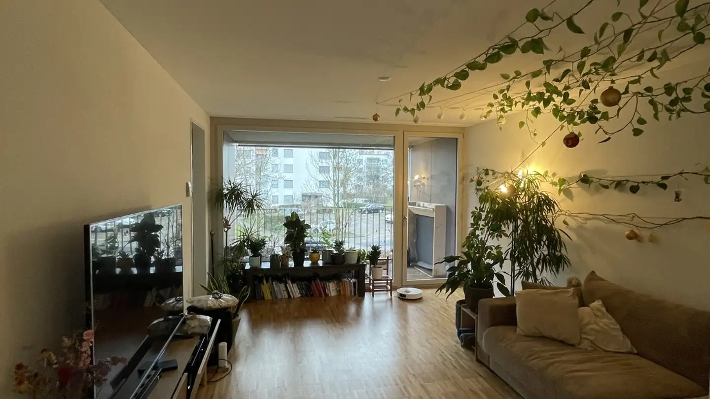 Furnished apartment for rent - Schaffhauserstrasse 593, 8052 Zürich - Photo 2