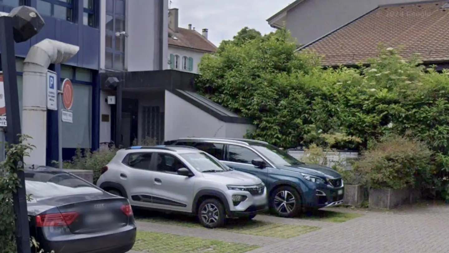 Place de parking extérieure à louer - Chemin Des Voirets 1, 1228 Plan-les-Ouates