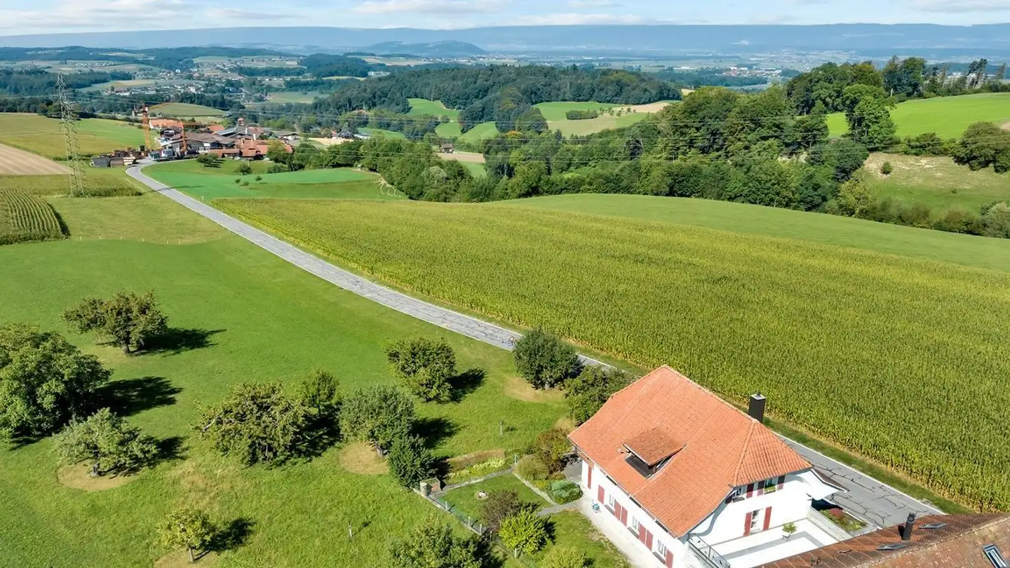 Edificio residenziale in vendita - Alte Bernstrasse 24, 3205 Gümmenen - Photo 2