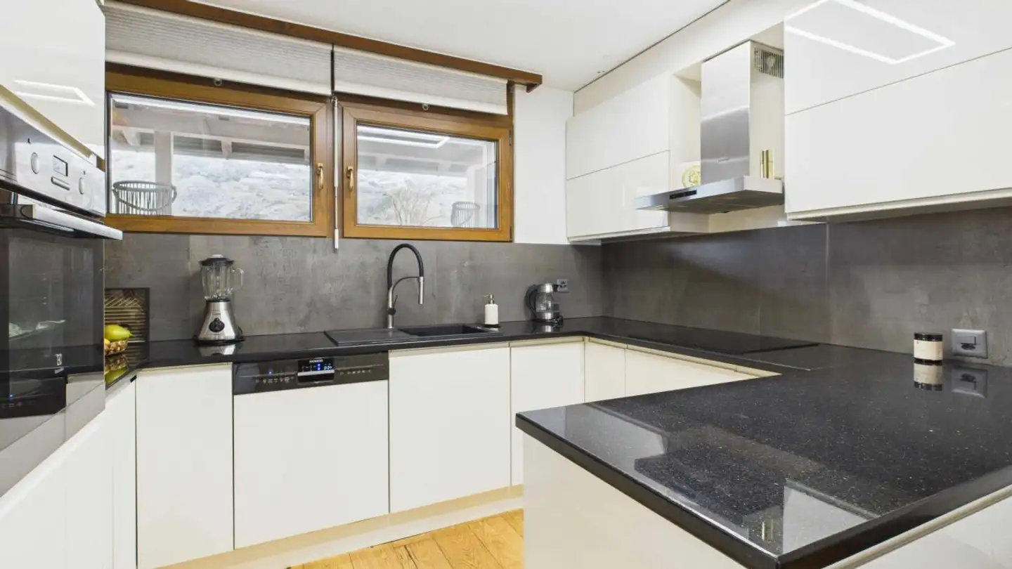 Semi-detached house for sale - 3951 Agarn - Photo 4