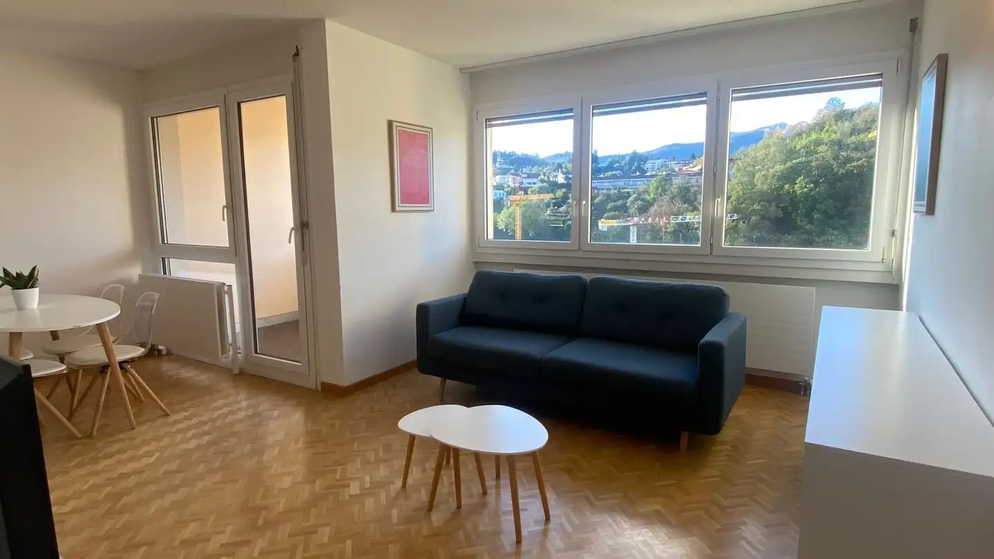 Appartement meublé à louer - Via Dei Faggi 2c, 6912 Pazzallo