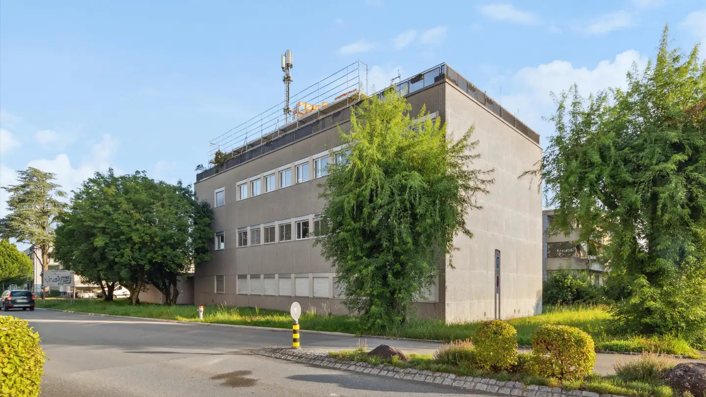 Bürofläche mieten - Tämperlistrasse 2, 8117 Fällanden - Foto 2