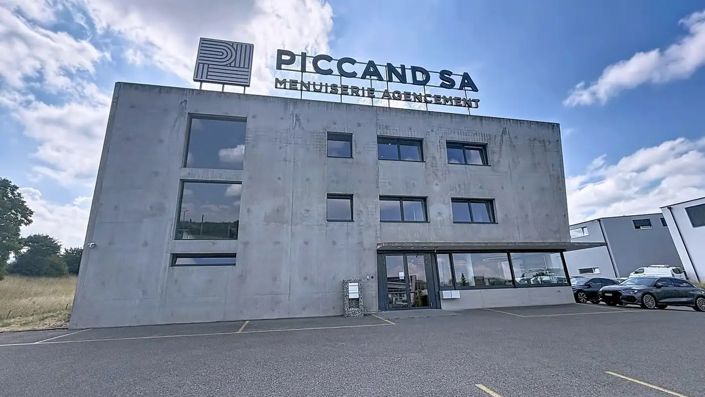 Bureau à louer - Zone Industrielle D'in-Riaux 35, 1728 Rossens FR