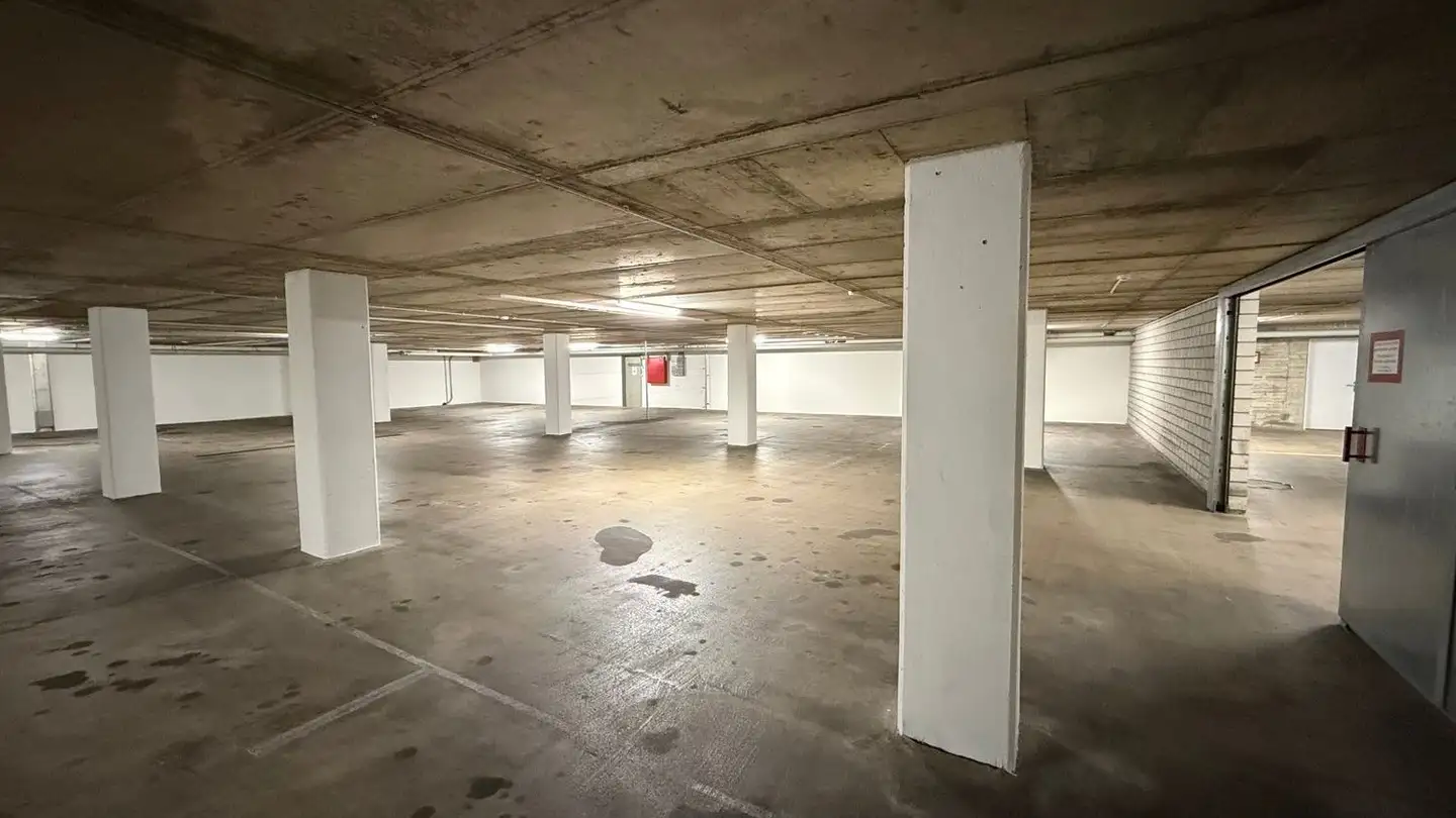 Tiefgaragenstellplatz mieten - Brandbachstrasse 7, 8305 Dietlikon - Foto 3