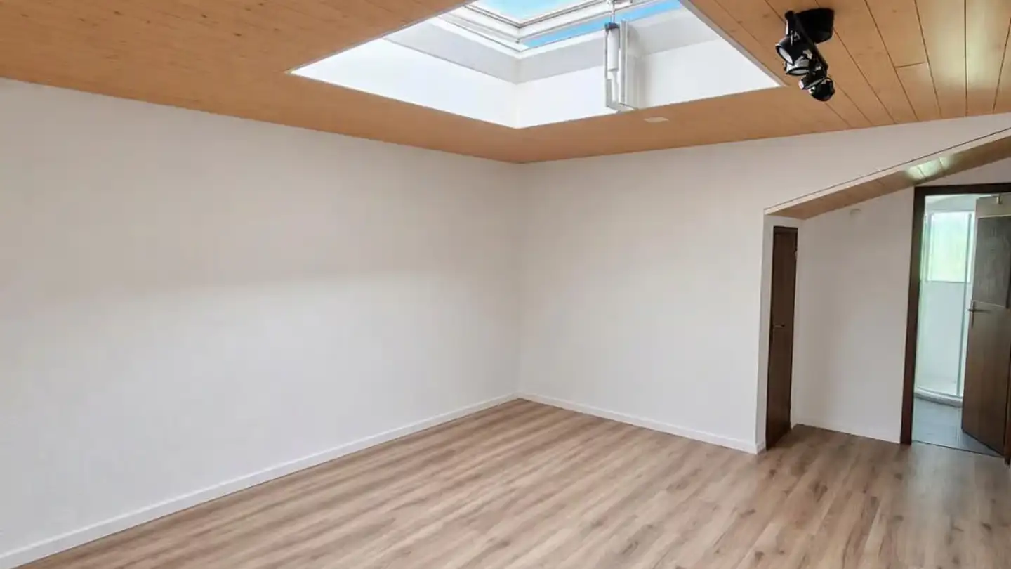 Dachgeschosswohnung mieten - Alte Lyss-Strasse 3, 3270 Aarberg - Foto 3