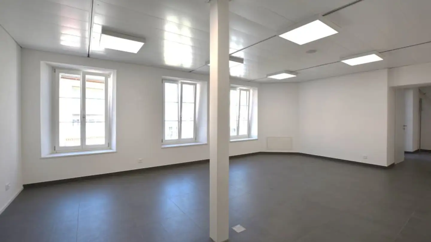 Commercial for rent - 2800 Delémont