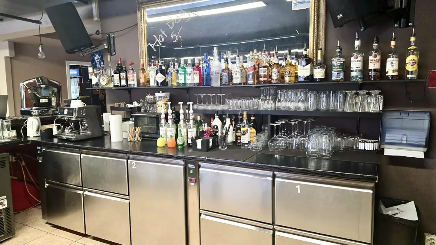 Bar for rent - Konsumweg 4, 5734 Reinach AG - Photo 4