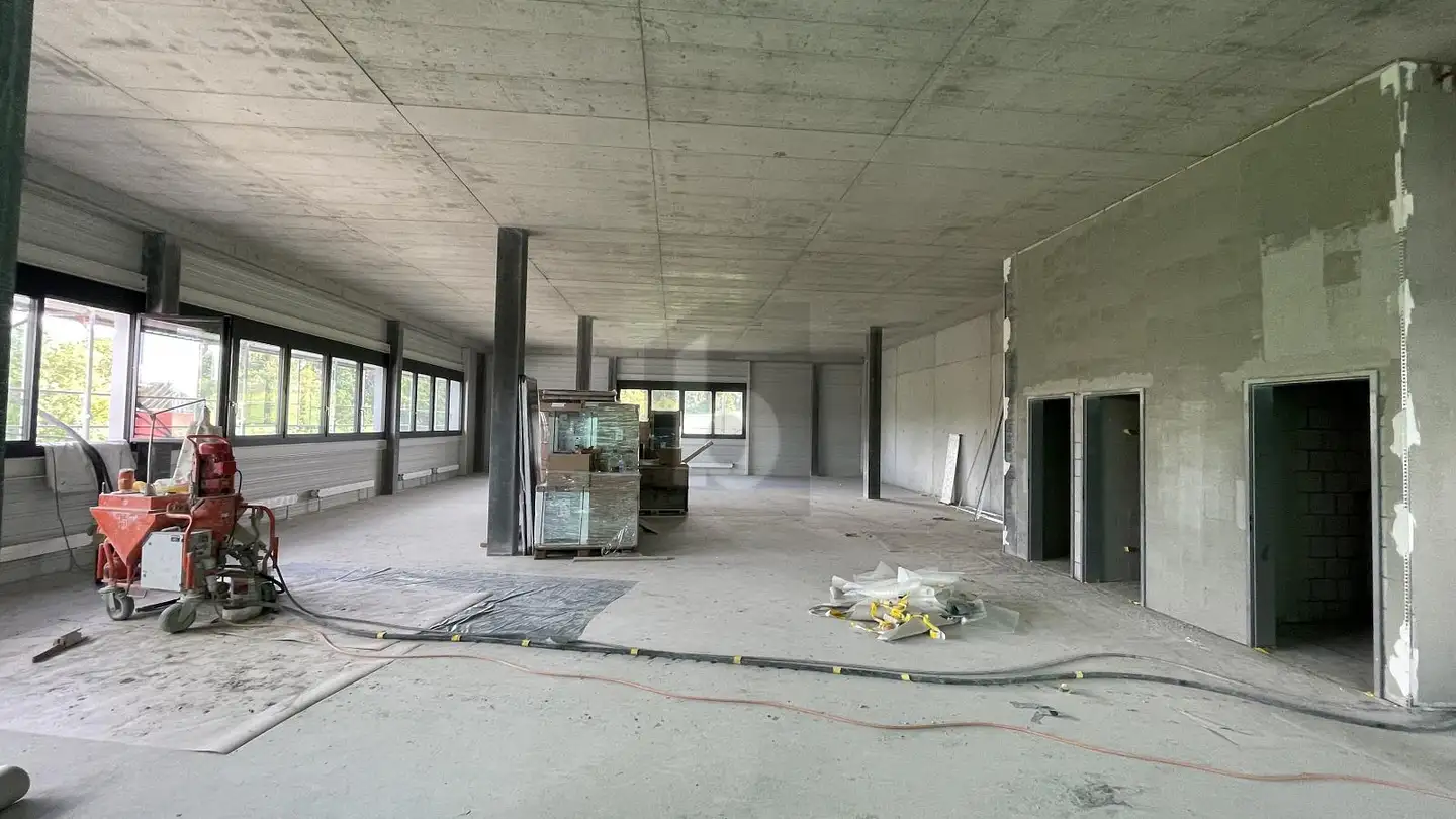 Mixed-use building for rent - 9245 Oberbüren - Photo 3