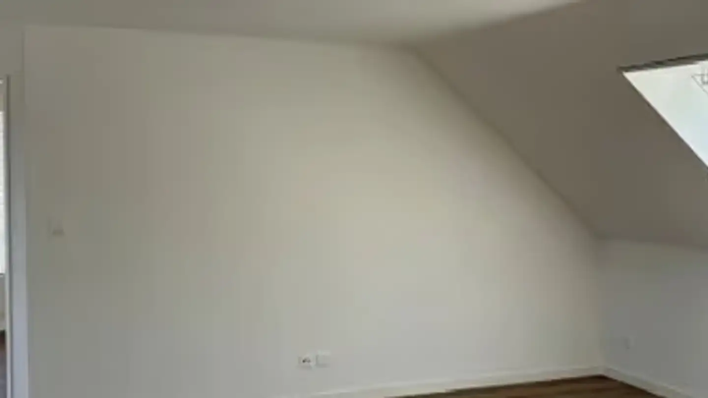 Dachgeschosswohnung mieten - Hauptstrasse 2, 4702 Oensingen