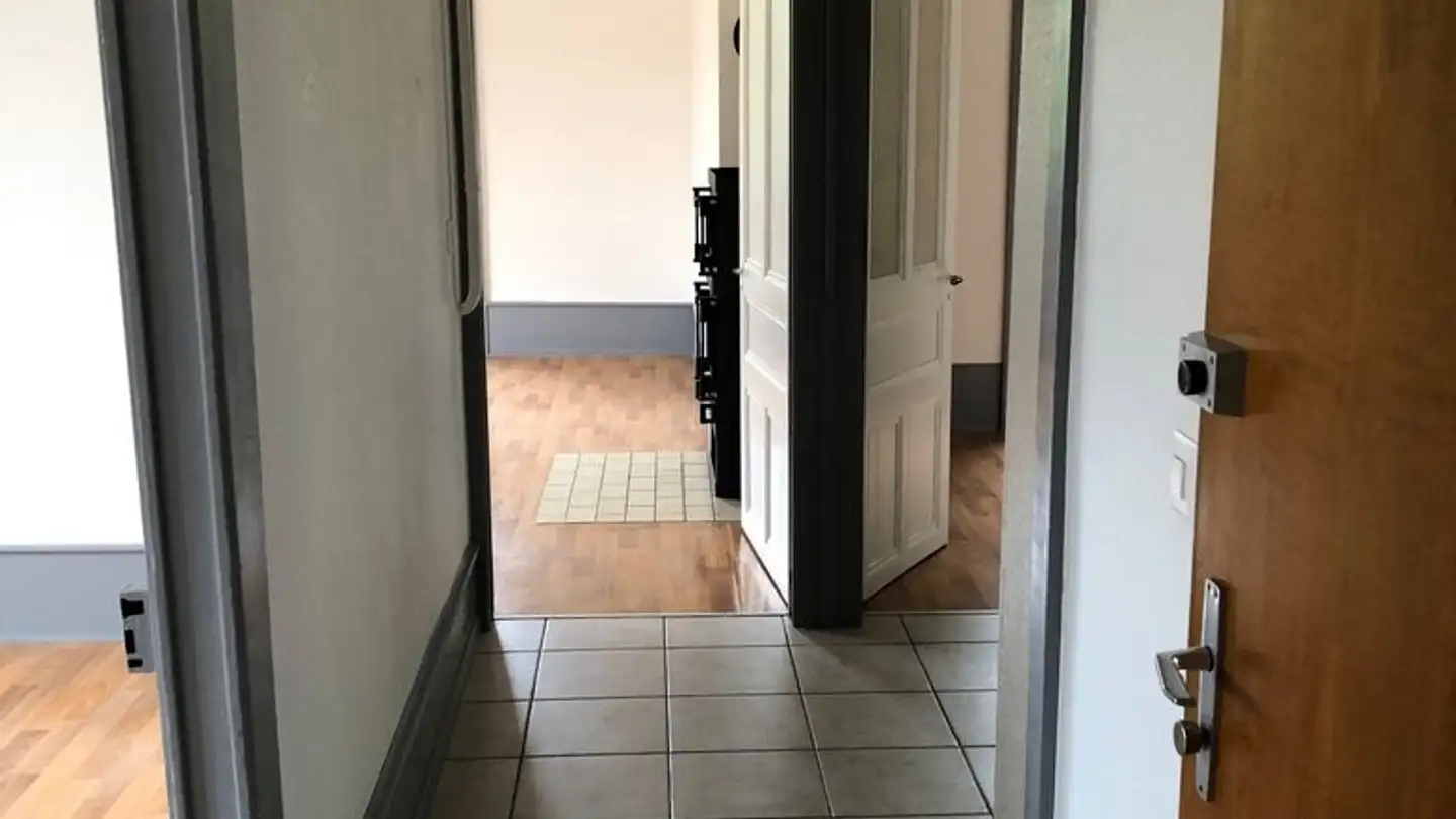 Appartement à louer - Bellevue 6, 2037 Montezillon - Photo 4