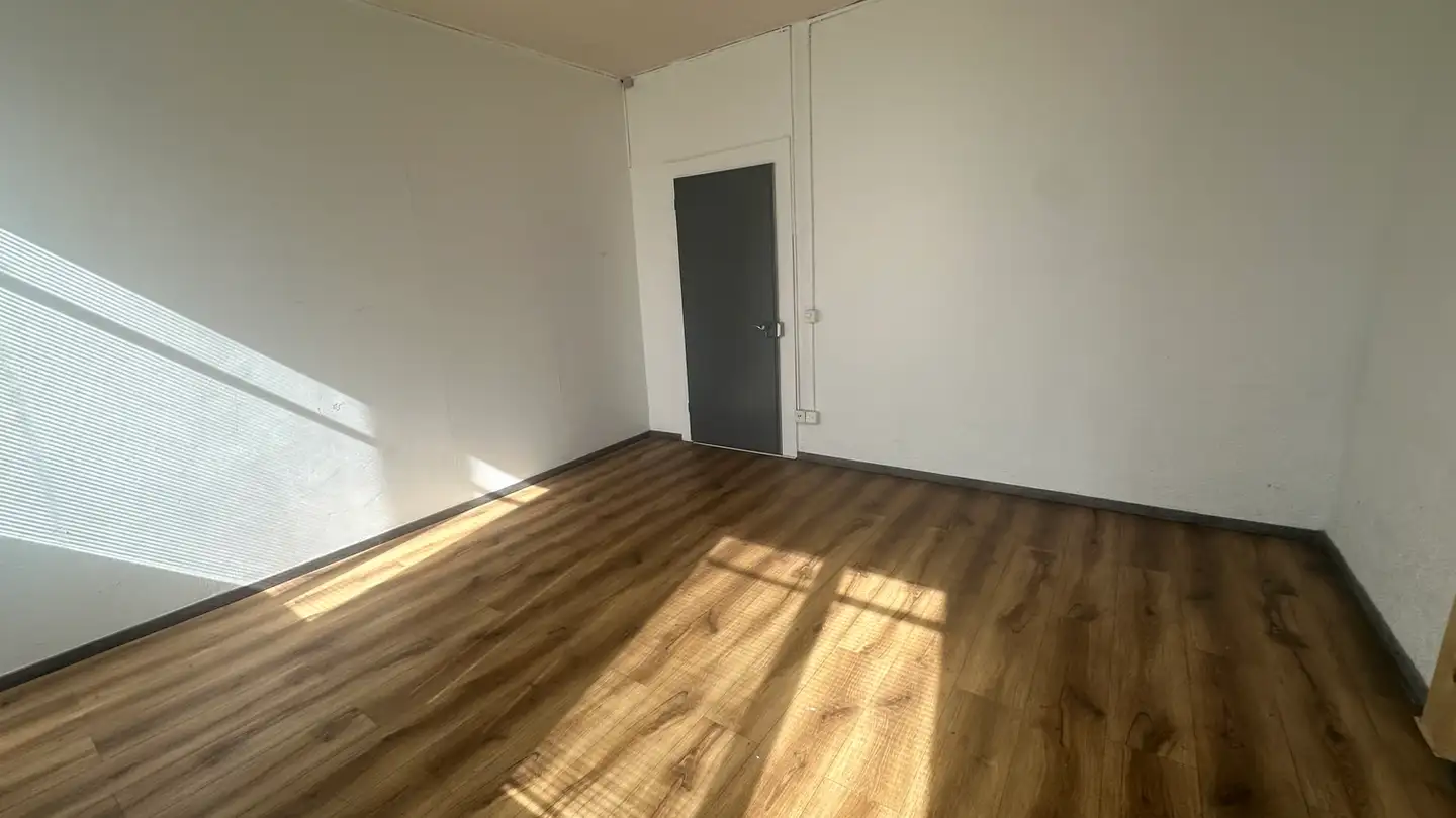 Storage space for rent - Rue Alexis-Marie Piaget 71, 2300 La Chaux-de-Fonds