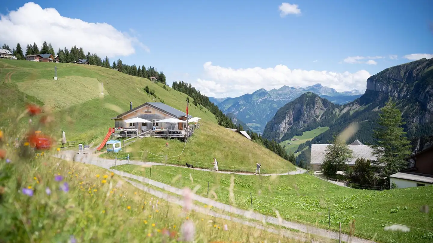 Restaurant for rent - 6461 Isenthal