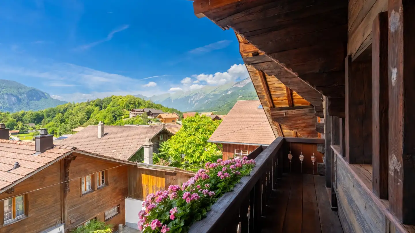 Casa bifamiliare in vendita - Mittlere Gasse 5, 3856 Brienzwiler