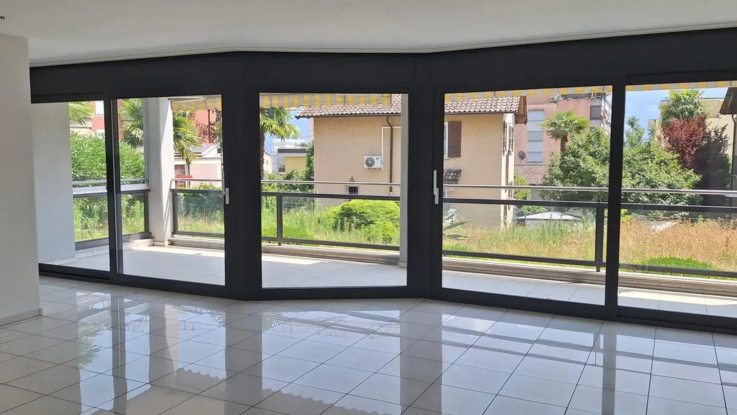 Appartamento in affitto - Via Giuseppe Motta 18, 6648 Minusio - Photo 2