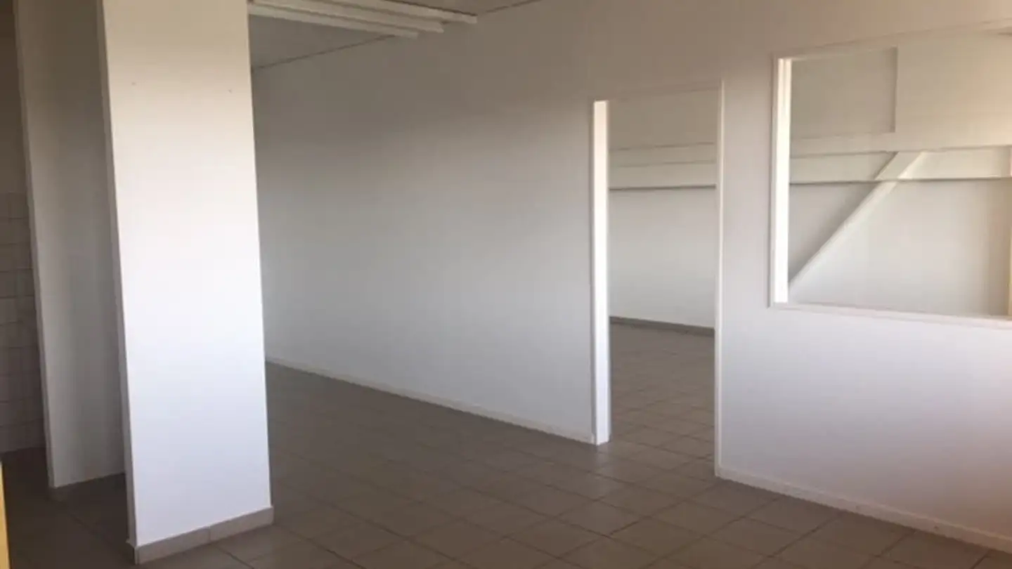 Commercial for rent - Chemin De La Baconnière 49, 2017 Boudry - Photo 3