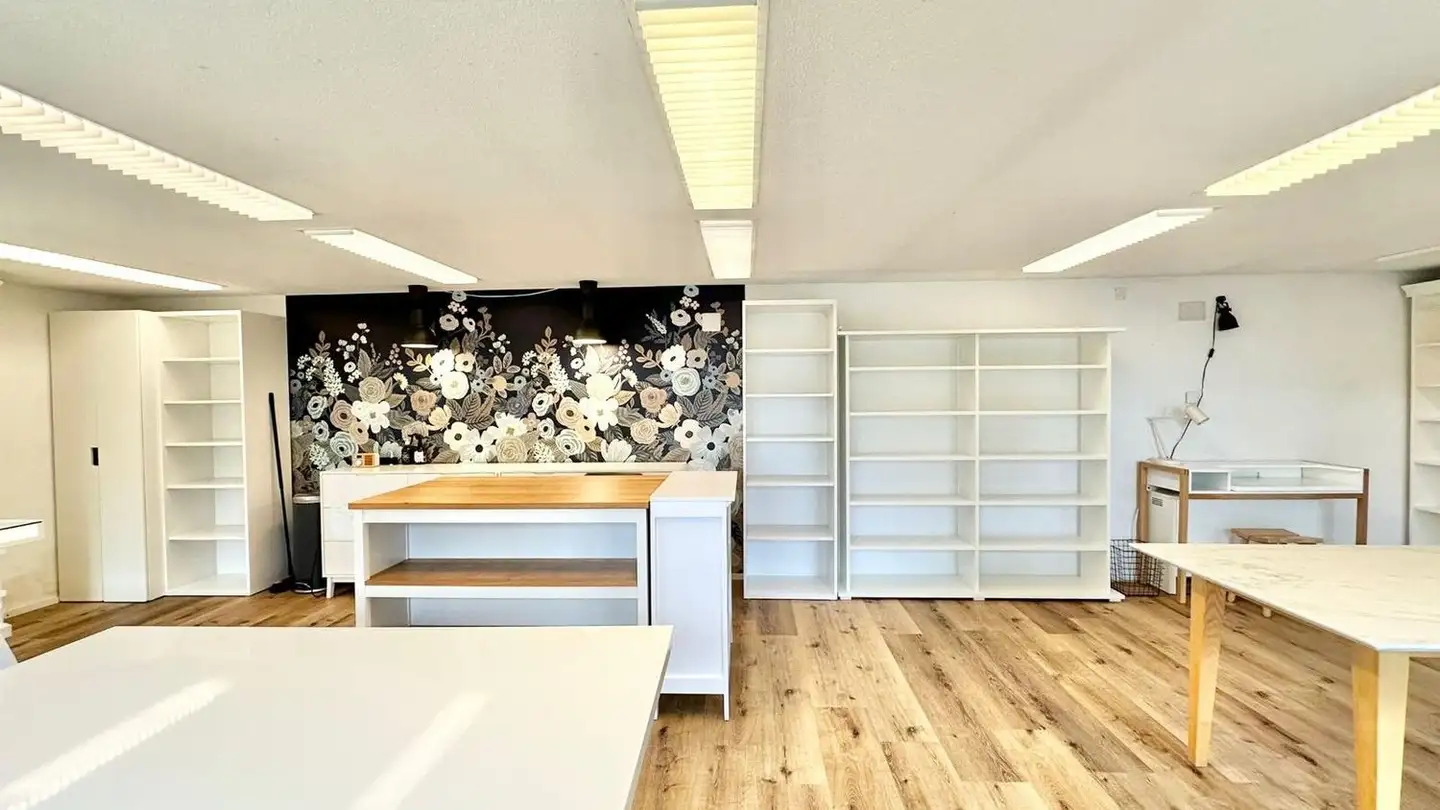 Commercial à louer - 6331 Hünenberg - Photo 2