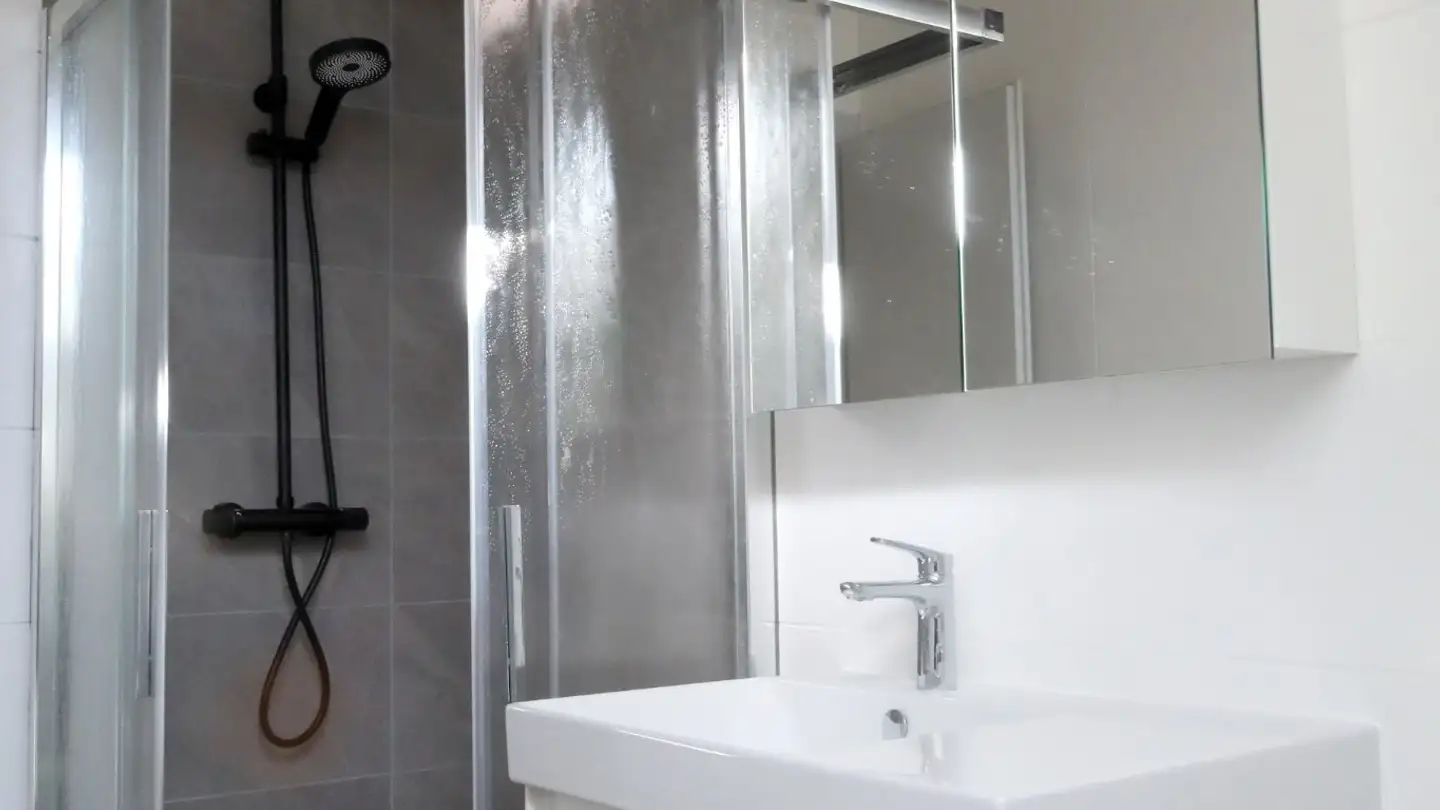 Apartment for rent - 1169 Yens - Photo 3