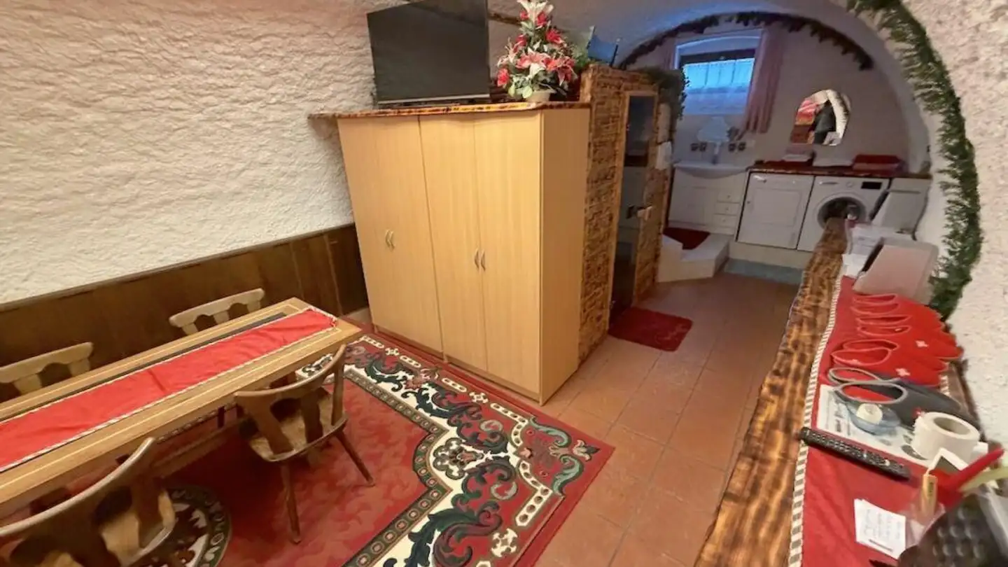 Restaurant for sale - Via Sum Il Vitg 3, 7166 Trun - Photo 4