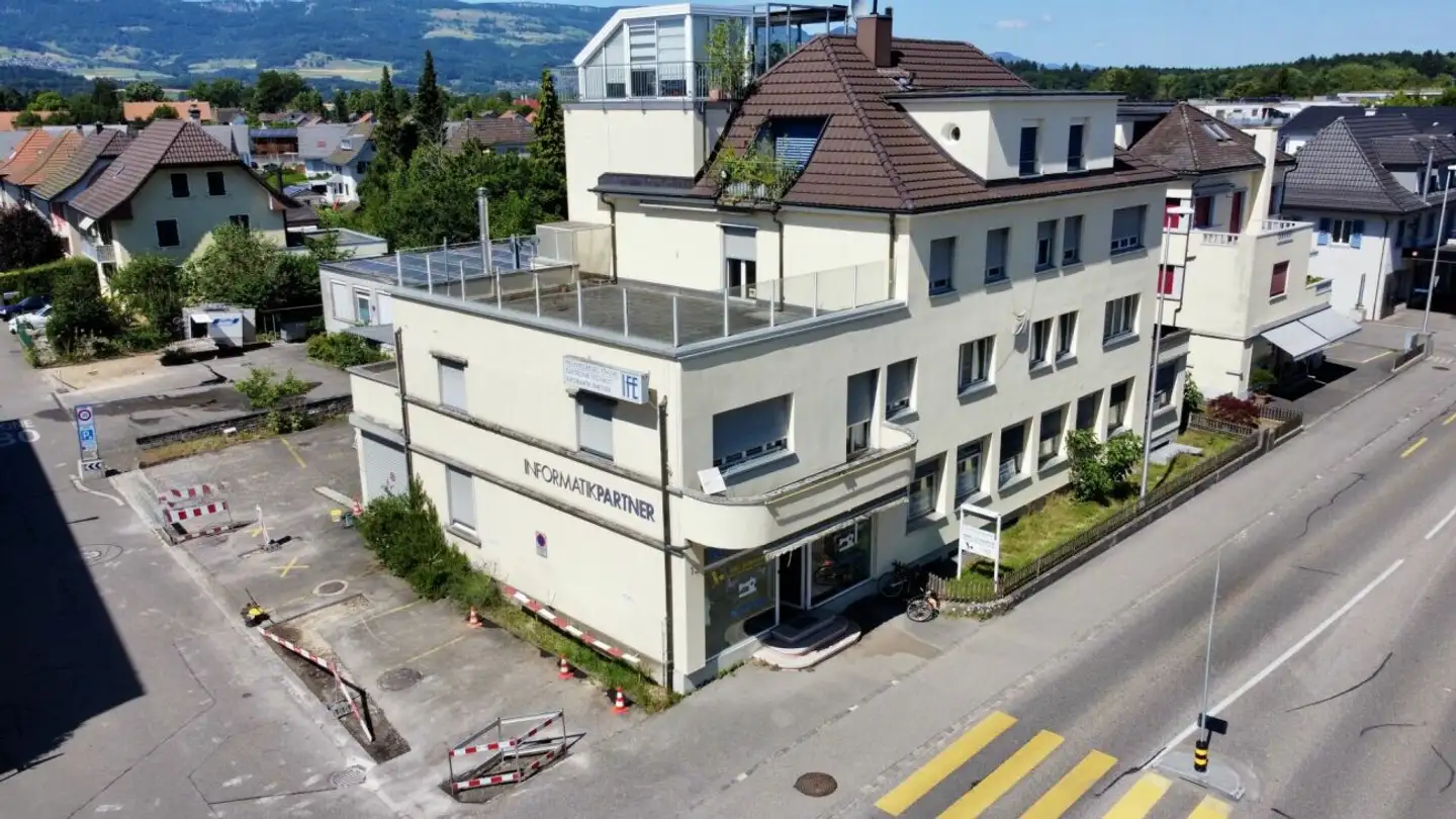 Mischgenutztes Gebäude kaufen - 4552 Derendingen