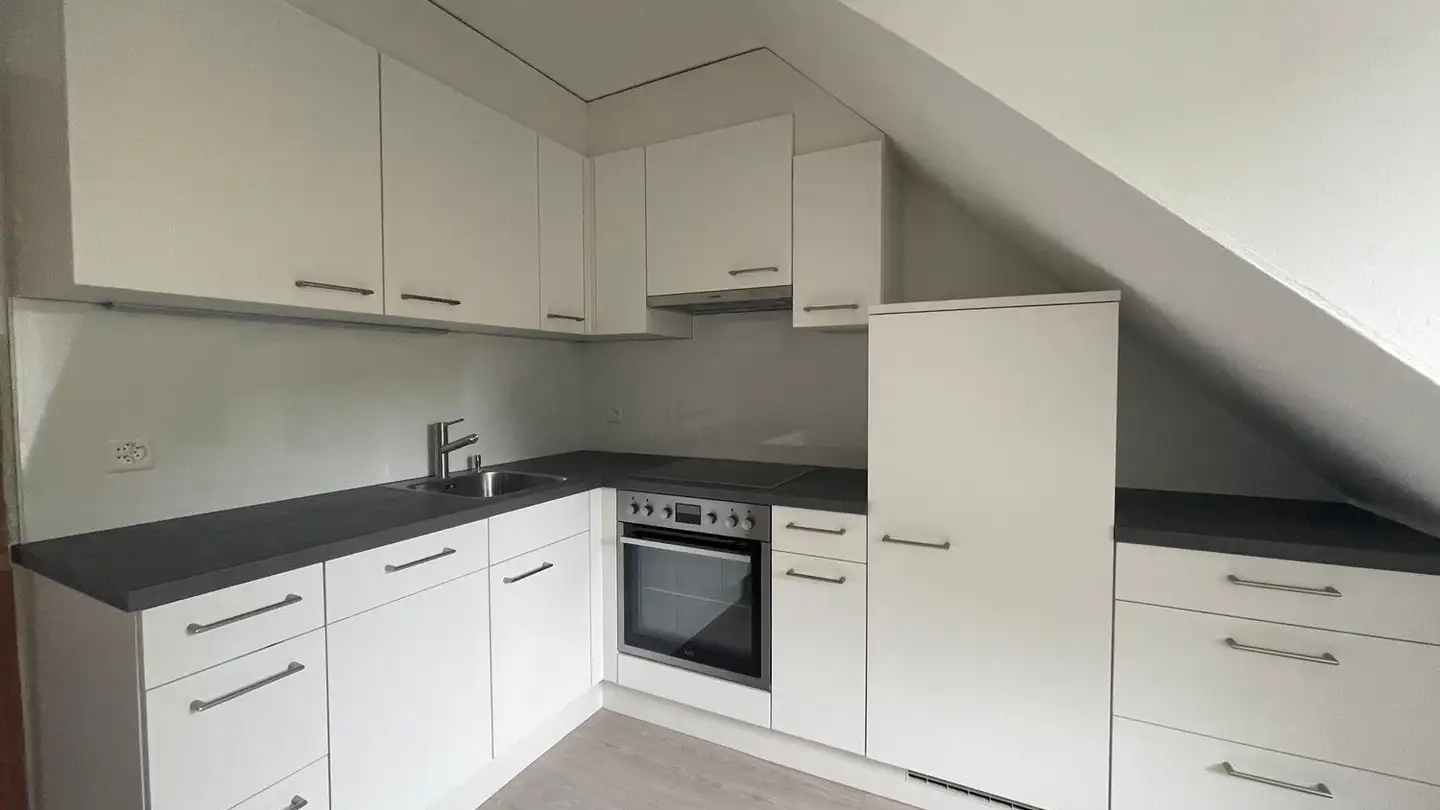 Attique à louer - Rue Des Bains / Badhausstrasse 49, 2503 Biel/Bienne