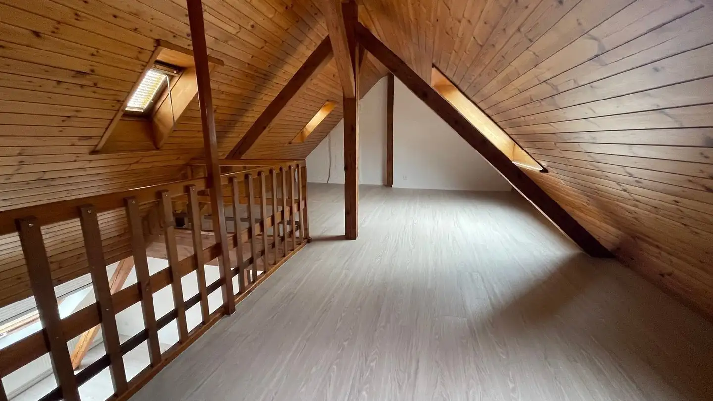 Attique à louer - Rue Des Bains / Badhausstrasse 49, 2503 Biel/Bienne - Photo 4