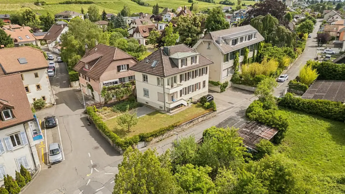 Residential building for sale - 2525 Le Landeron