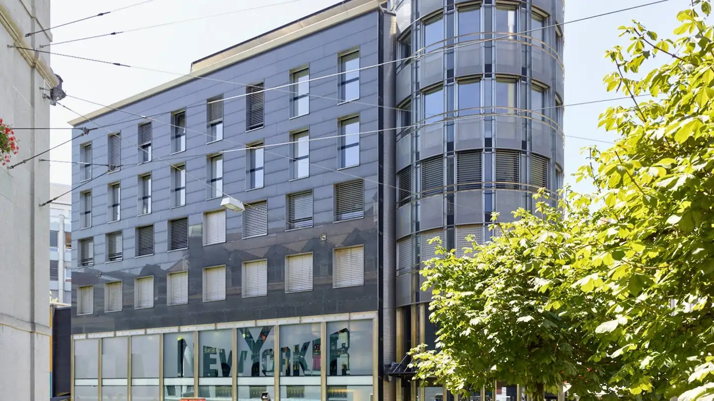 Grande magazzino in affitto - Rue De La Gare / Bahnhofstrasse 54, 2502 Biel/Bienne - Foto 4