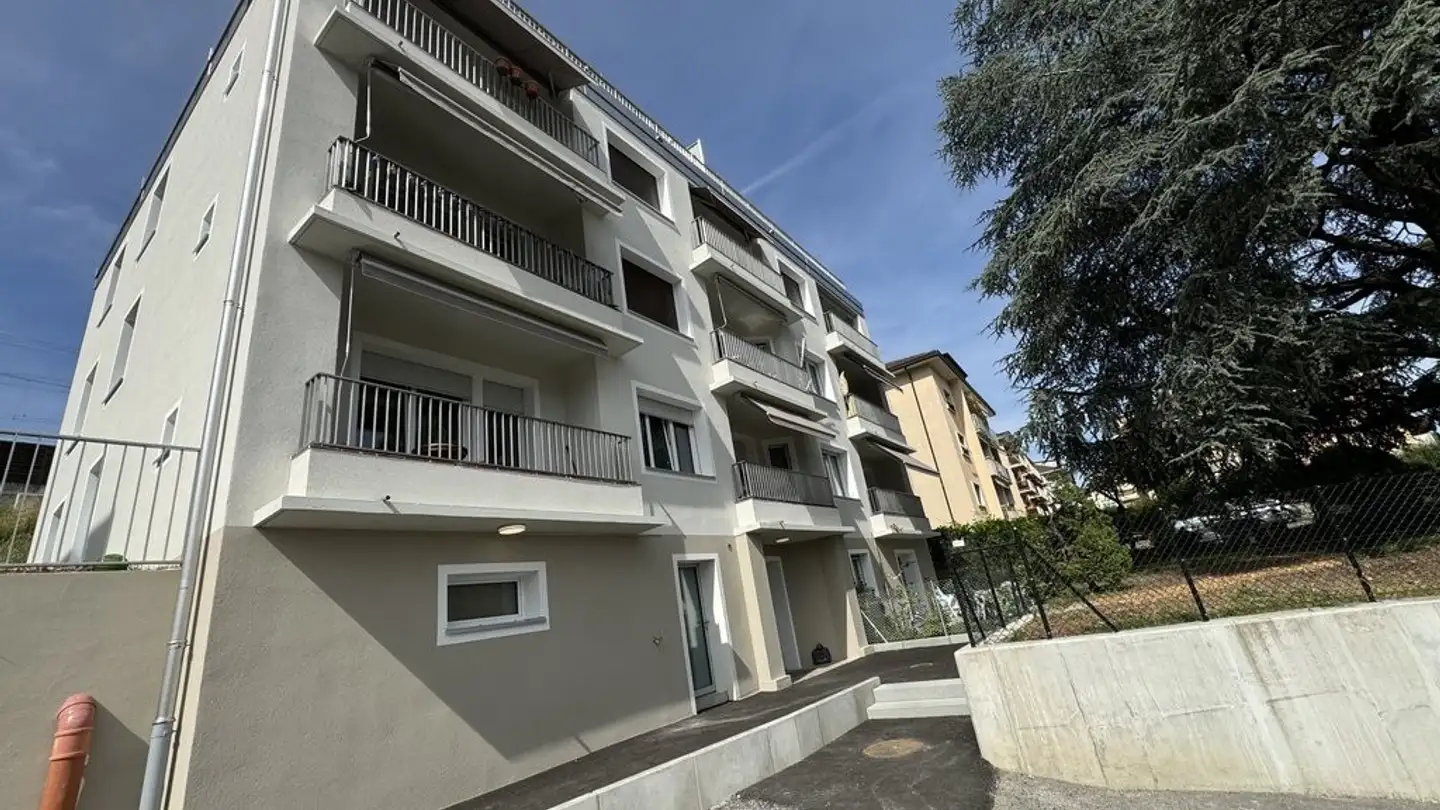 Place de parking extérieure à louer - Chemin Du Ruisselet 18, 1009 Pully