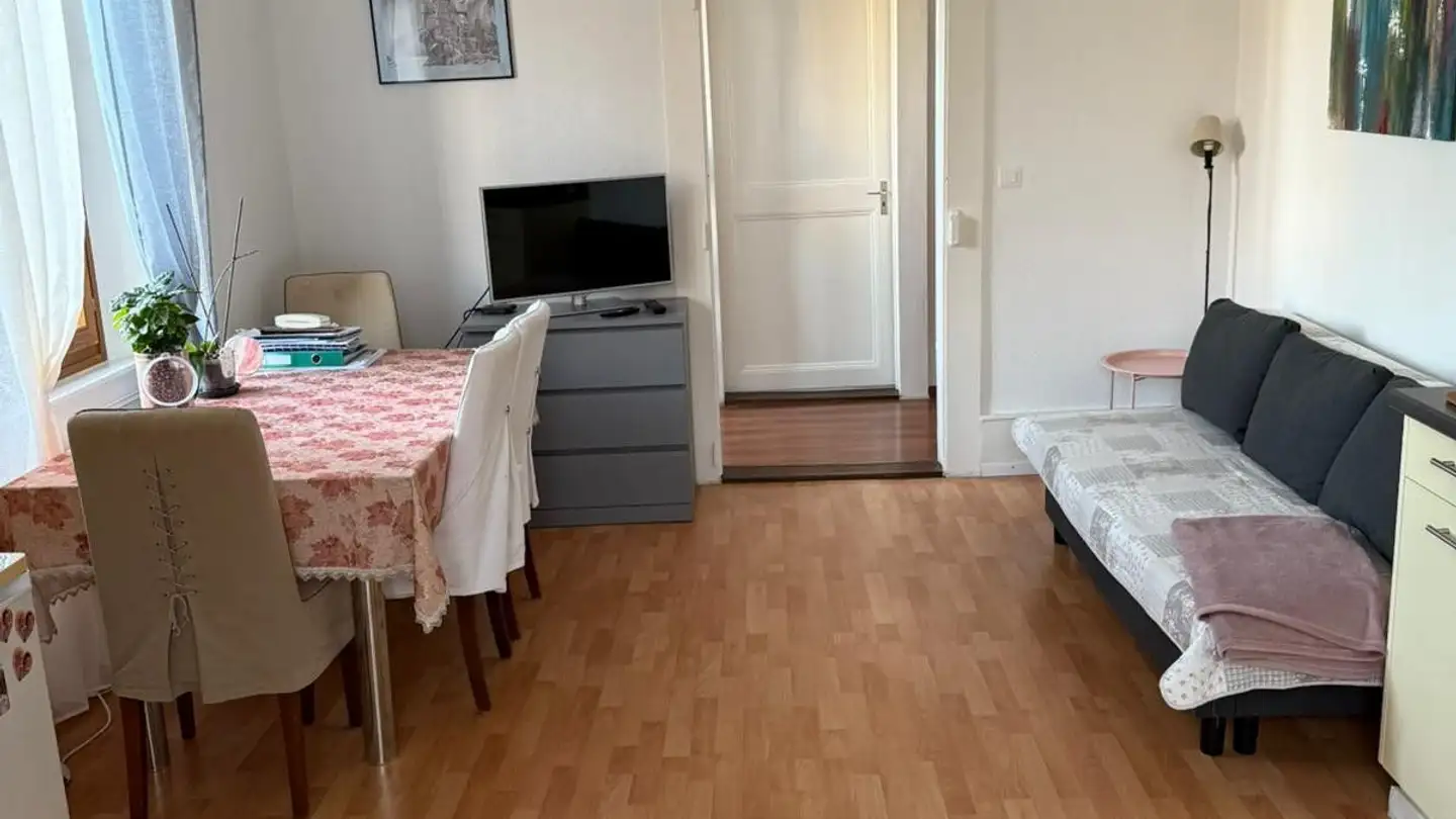 Attic flat for rent - 1424 Champagne - Photo 2