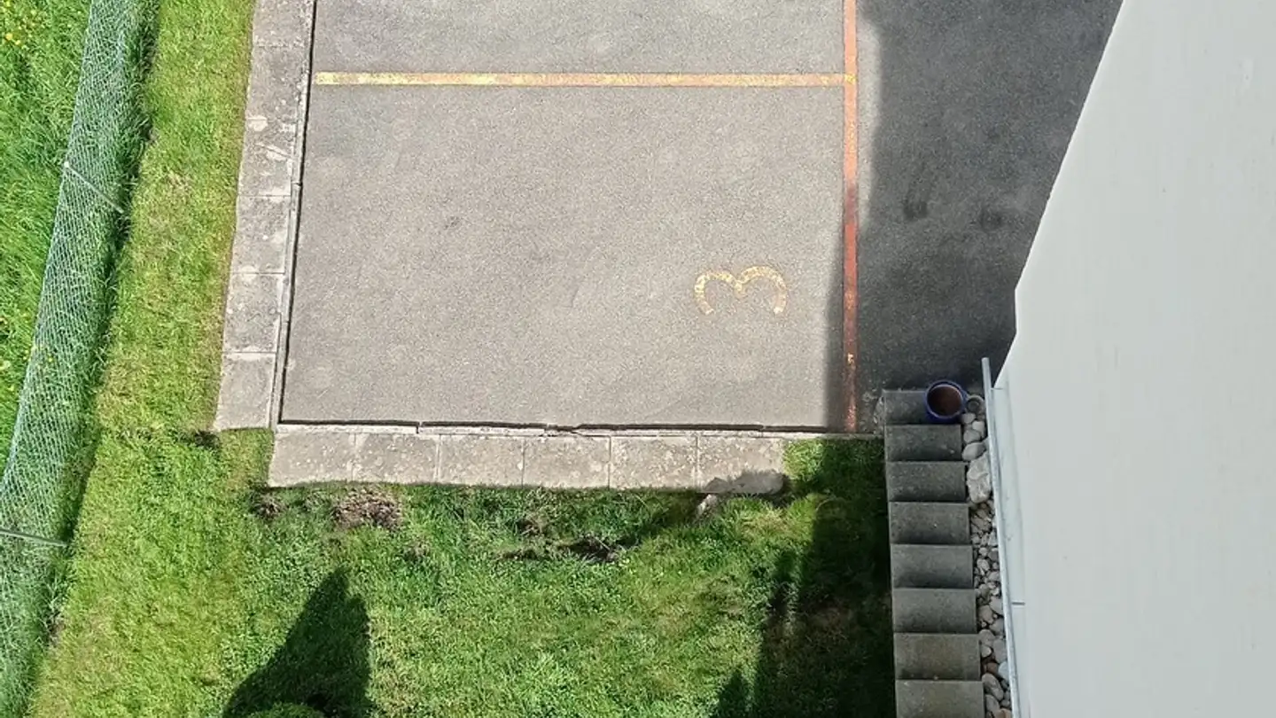 Outdoor parking space for rent - Luzernerstrasse 22, 8903 Birmensdorf ZH - Photo 3