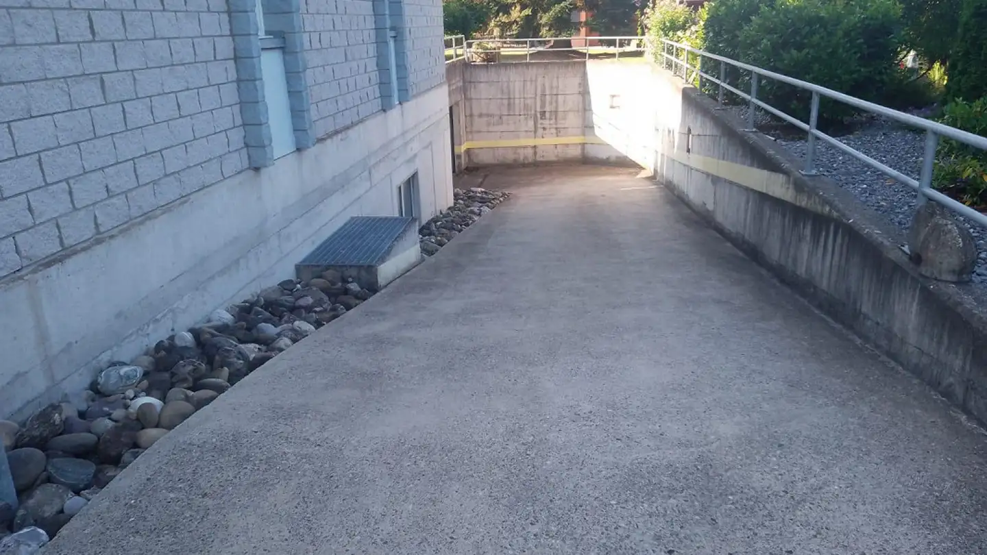 Parcheggio sotterraneo in affitto - Bahnhofstrasse 57a, 8262 Ramsen - Photo 2