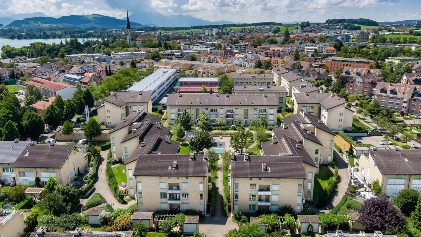 Indoor motorbike parking space for rent - Johannisstrasse, 6330 Cham