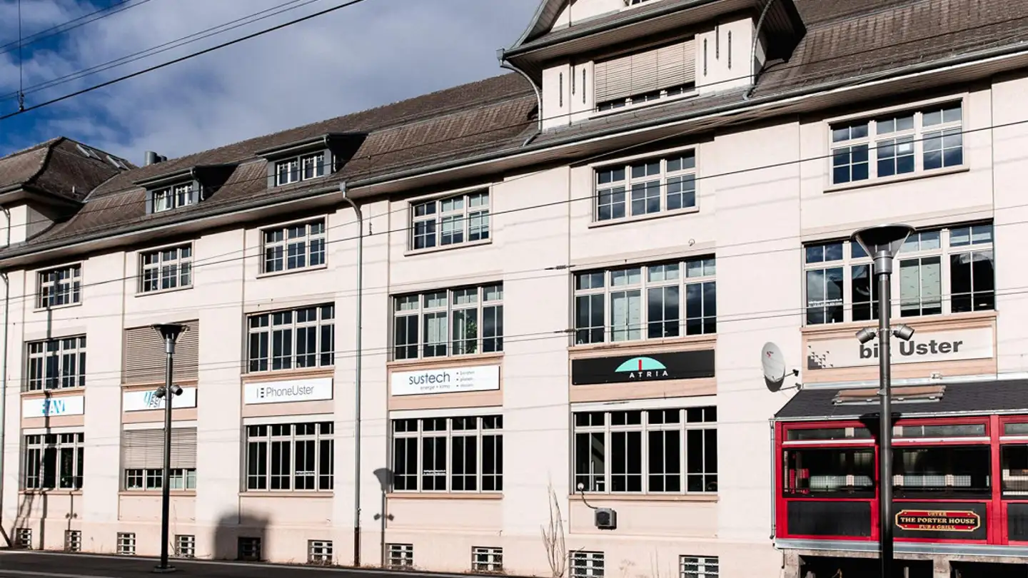 Commercial à louer - Brunnenstrasse 1, 8610 Uster