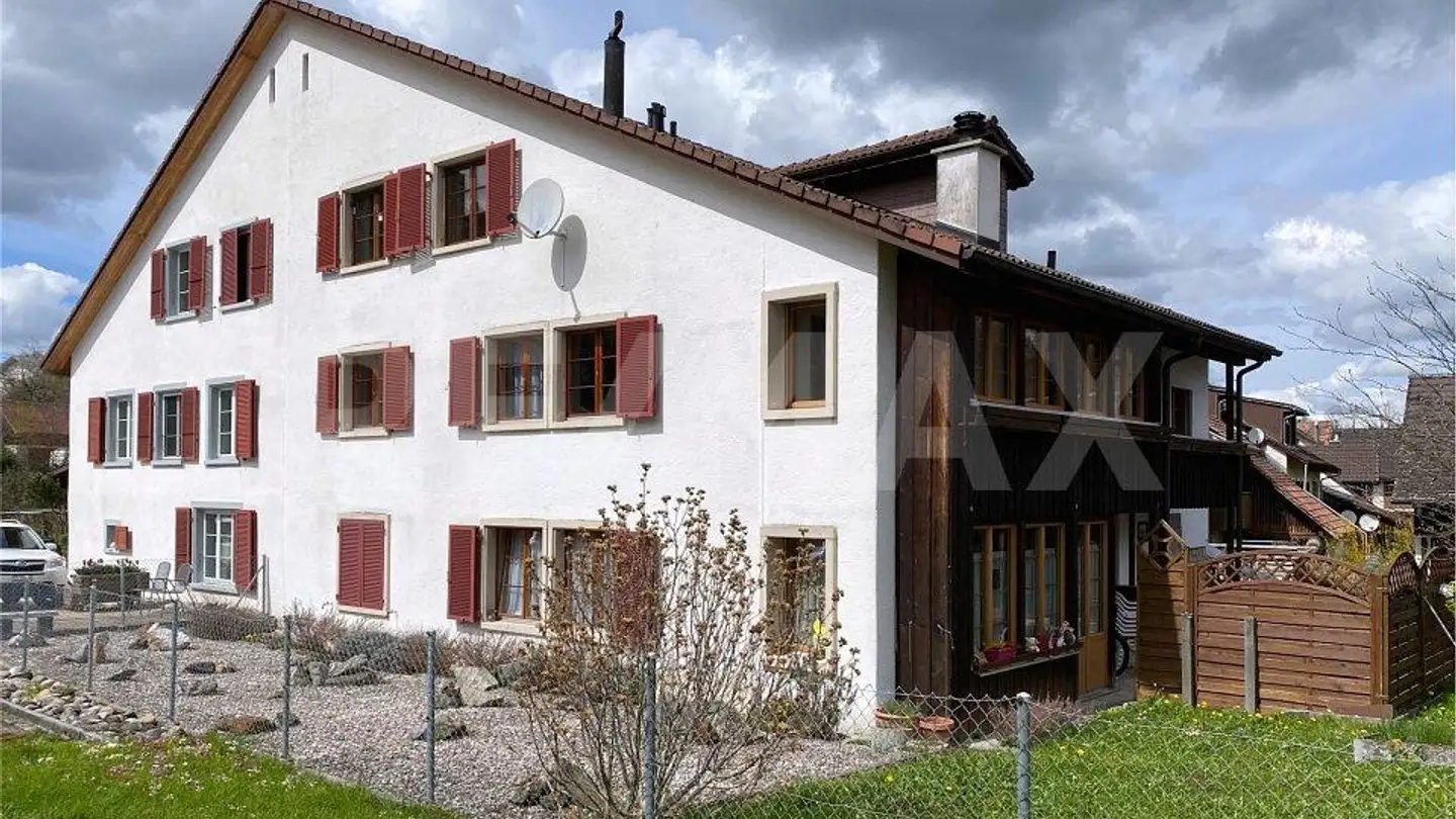 Mehrfamilienhaus kaufen - 4426 Lauwil