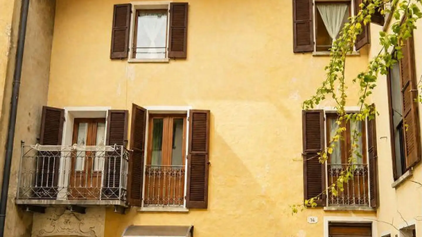 Residential building for sale - Contrada 22, 6818 Melano