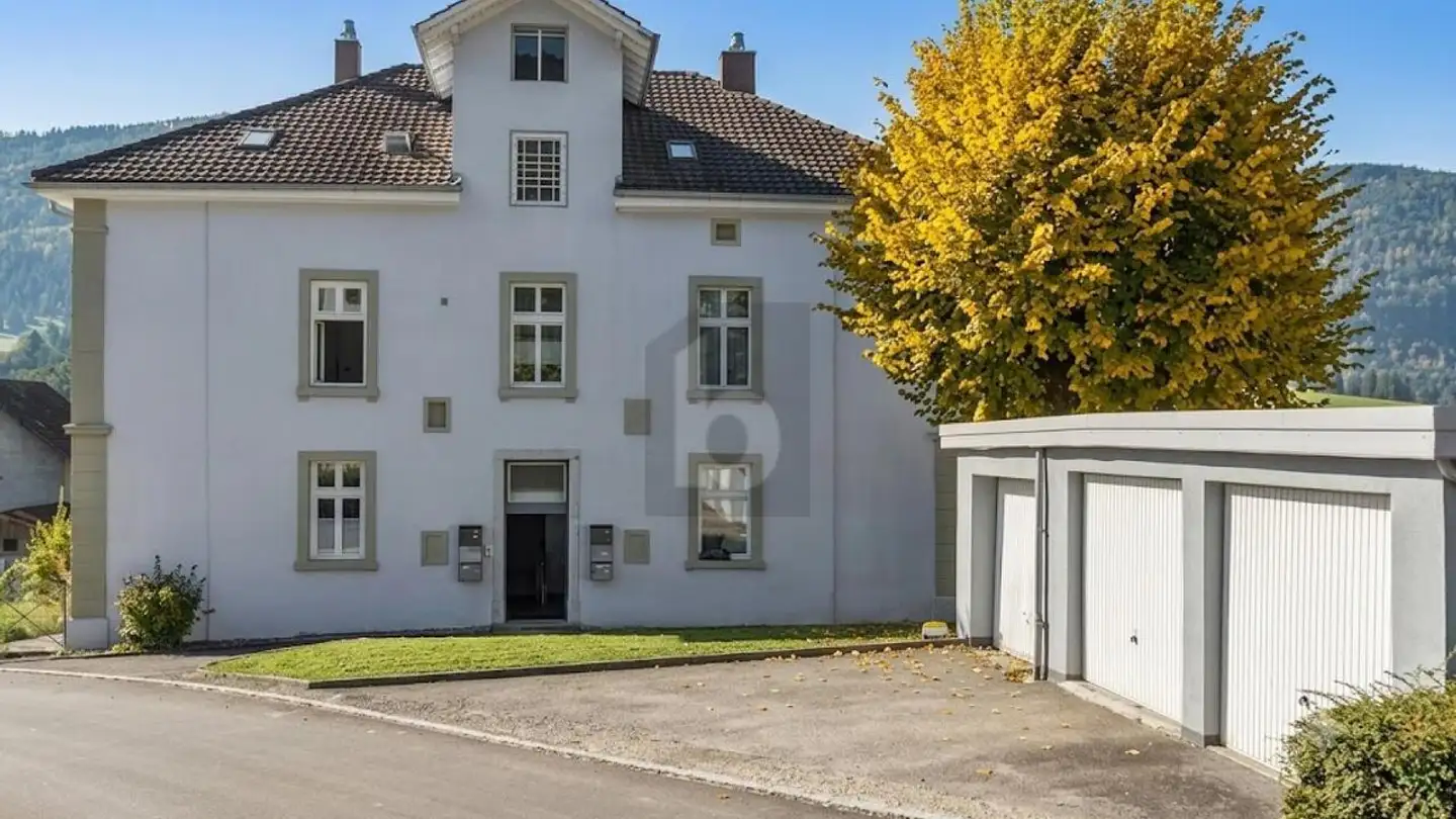 Maison atypique à vendre - 2606 Corgémont
