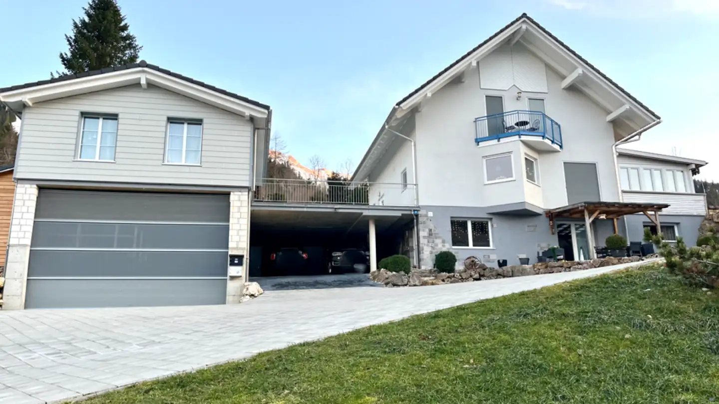 Residential building for sale - Kaspera 28, 1716 Schwarzsee