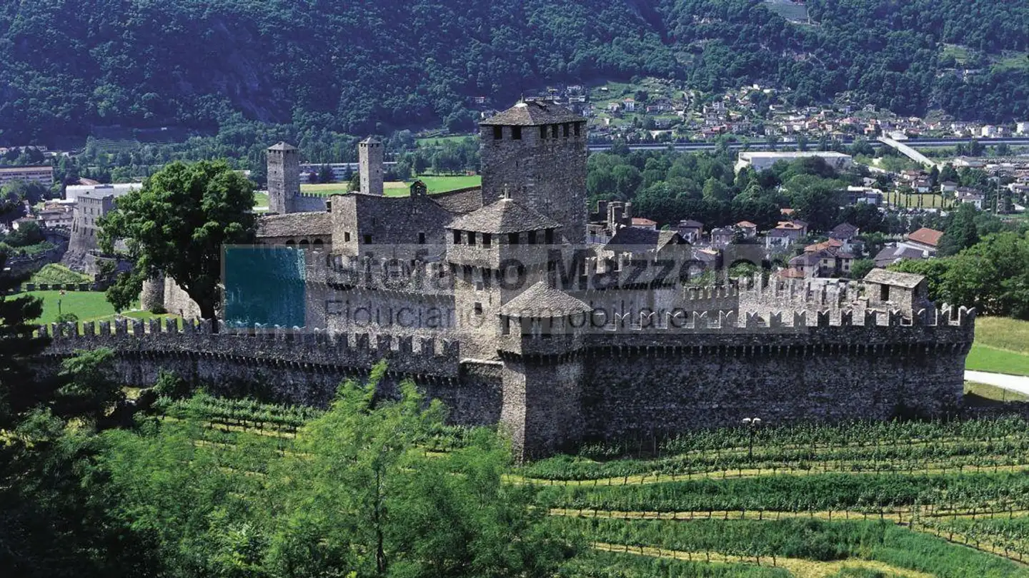 Terrain constructible à vendre - 6500 Bellinzona