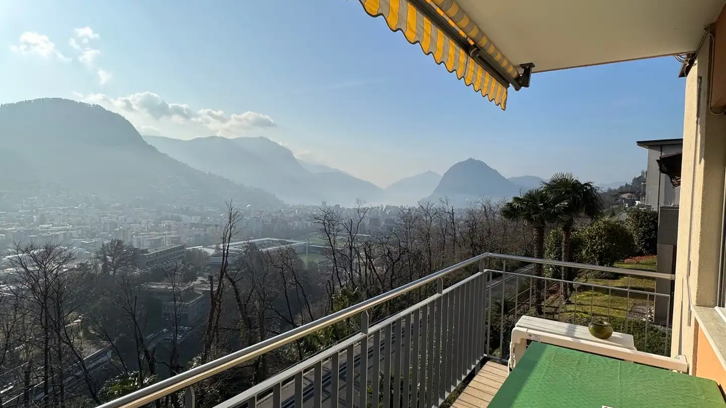 Appartement à louer - 6948 Porza