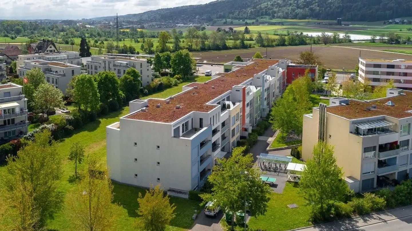 Attique à louer - Parkweg 8, 8112 Otelfingen