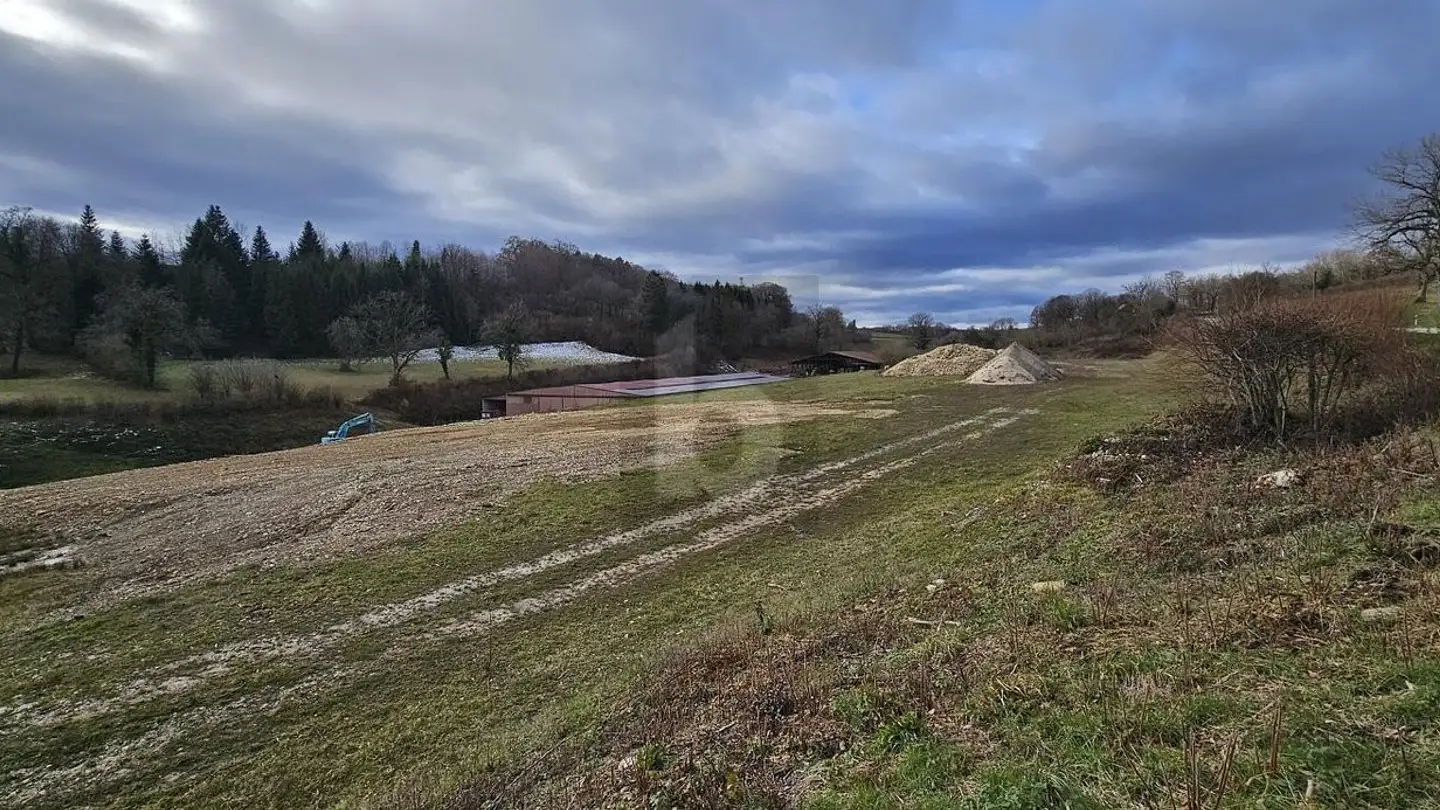 Terreno edificabile commerciale in affitto - 2906 Chevenez