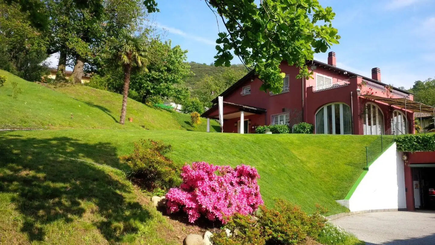 Villa à louer - 6945 Origlio